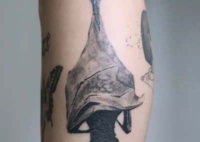 Tatuaje de murciélago con tinta negra